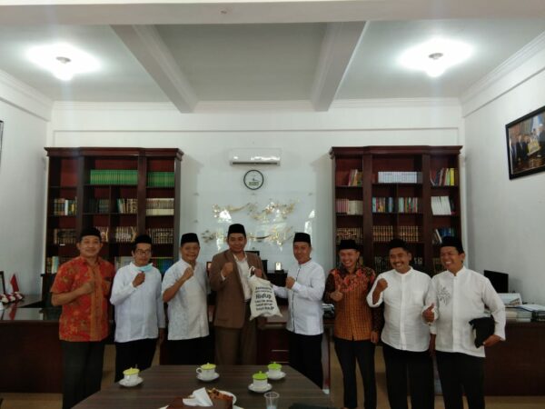 Pimpinan dan Tim PMB FEBI UIN Walisongo Semarang Melaksanakan Sosialisasi Penerimaan Mahasiswa Baru