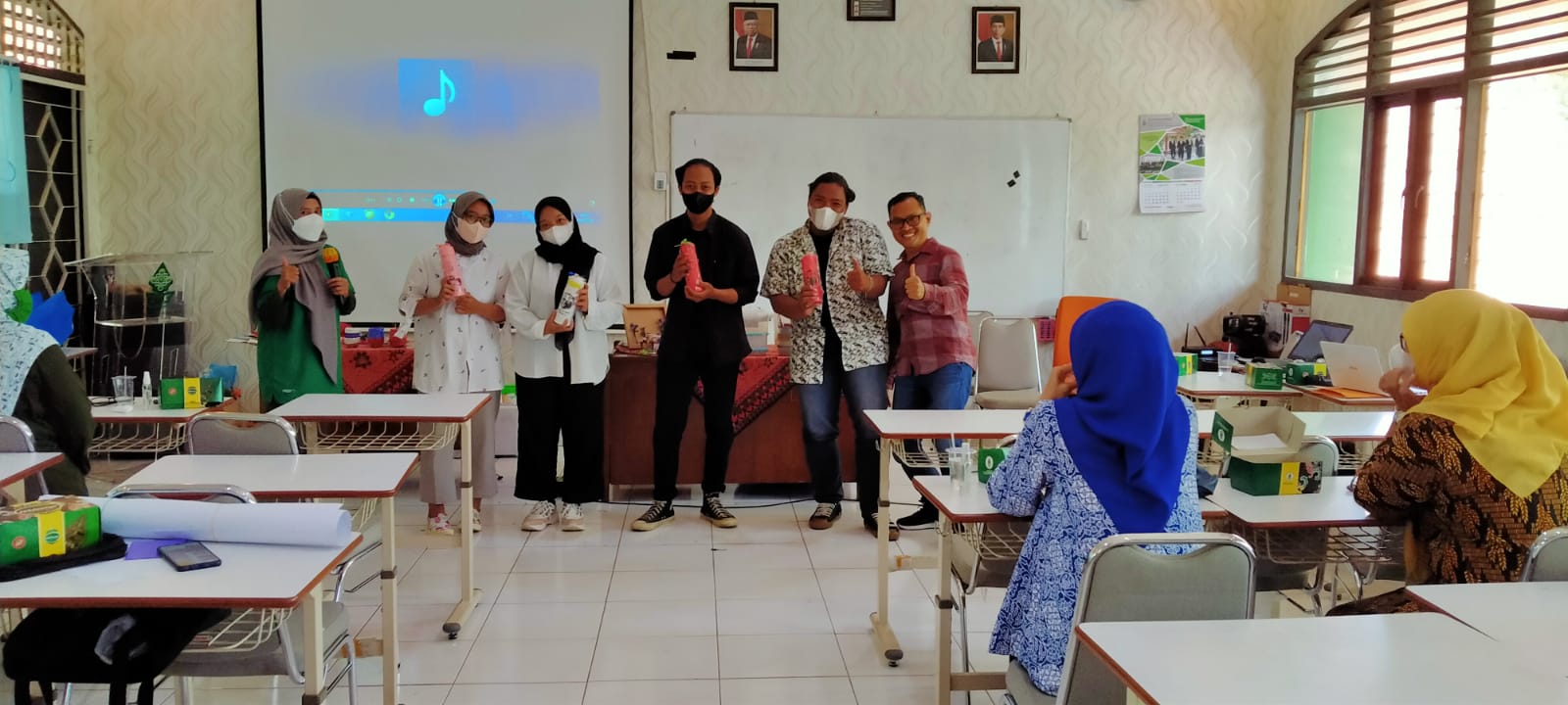 Budayakan Zero Waste, FEBI Adakan Pelatihan Kreasi dan Inovasi Bisnis