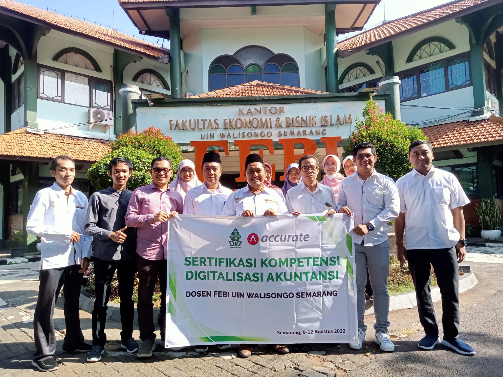 Tindaklanjuti benchmarking dengan PT Ultima Tekno Solusindo (UTS) dan PT. Semen Gresik (Persero), Tbk FEBI UIN Walisongo adakan kegiatan upgrading kompetensi dosen dalam bidang digitalisasi accounting