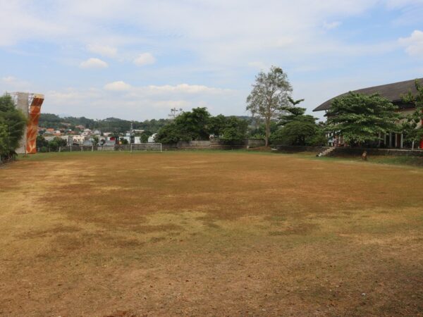 LAPANGAN BOLA