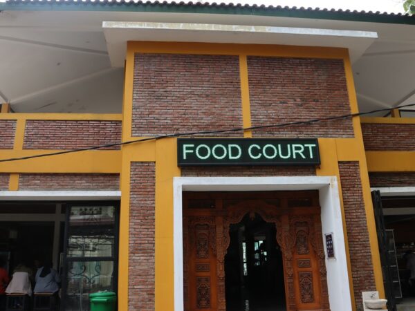 FOOD COURT