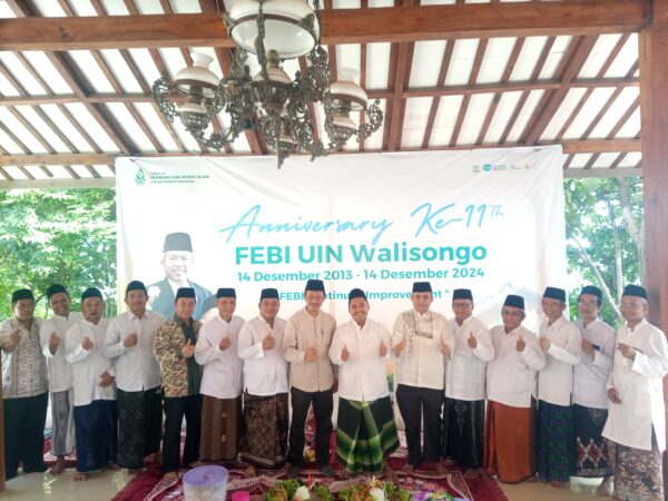 Do'a bersama memperingati HUT FEBI ke-11 tahun