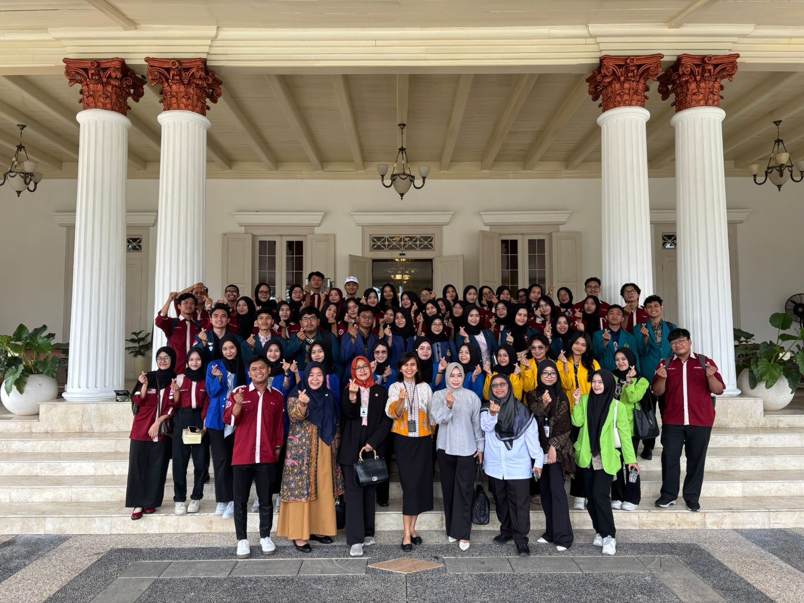 IAI Jateng Ajak Mahasiswa Semarang Kenali Peran OJK dalam Literasi dan Inklusi Keuangan IAI Jateng Ajak Mahasiswa Semarang Kenali Peran OJK dalam Literasi dan Inklusi Keuangan