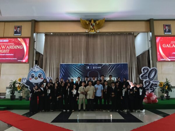 Prefest 1 Decade Celebration: Himpunan Mahasiswa Perbankan Syariah FEBI UIN Walisongo Rayakan Satu Dekade Penuh Inovasi Prefest 1 Decade Celebration: Himpunan Mahasiswa Perbankan Syariah FEBI UIN Walisongo Rayakan Satu Dekade Penuh Inovasi