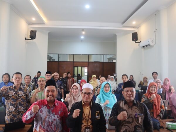 FEBI UIN Walisongo Melakukan Pengabdian Masyarakat dalam Bentuk Pelatihan Amil Zakat bagi Takmir-Takmir Masjid di Kota Semarang