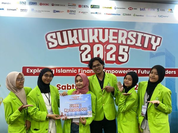 Mahasiswa Akuntansi Syariah UIN Walisongo Raih Juara 1 Lomba Cerdas Cermat “SUKUKVERSITY 2025”
