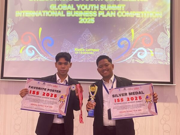Prestasi Internasional: Kolaborasi Mahasiswa akuntansi syariah fakultas ekonomi dan bisnis islam  dan Fakultas Syariah Hukum UIN Walisongo Berbuah Silver Medal di International Student Summit 2025