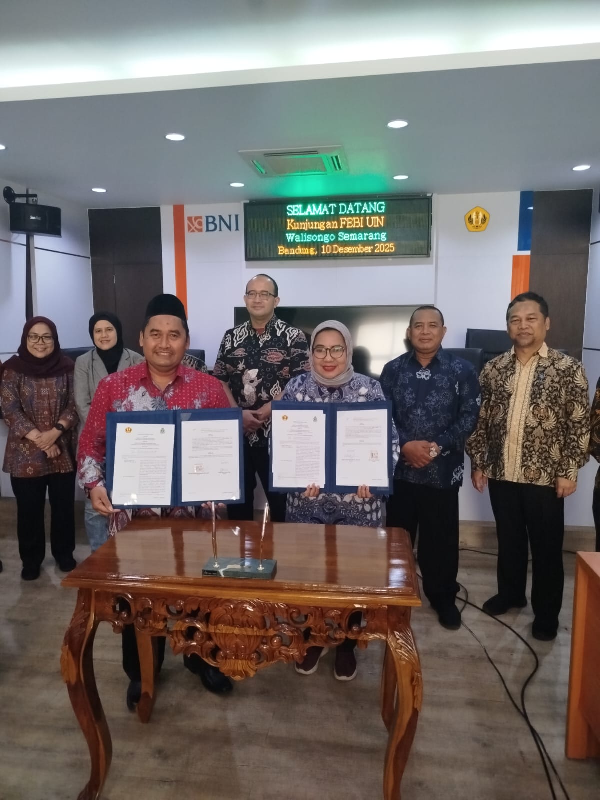 FEBI UIN Walisongo Lakukan Kunjungan ke FEB Unpad dalam Rangka Penandatanganan PKS FEBI UIN Walisongo Lakukan Kunjungan ke FEB Unpad dalam Rangka Penandatanganan PKS