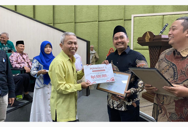 Sabet Peringkat 1 Kinerja Pendapatan 2025, FEBI UIN Walisongo Semarang Buktikan Tata Kelola Keuangan Unggul Sabet Peringkat 1 Kinerja Pendapatan 2025, FEBI UIN Walisongo Semarang Buktikan Tata Kelola Keuangan Unggul