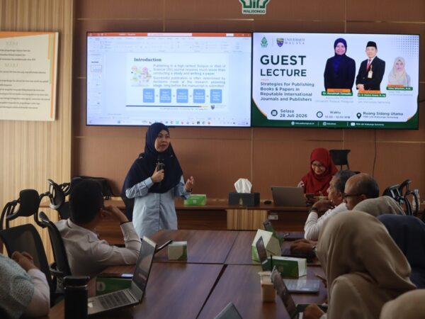 FEBI UNDANG GUEST LECTURE DARI UNIVERSITI MALAYA